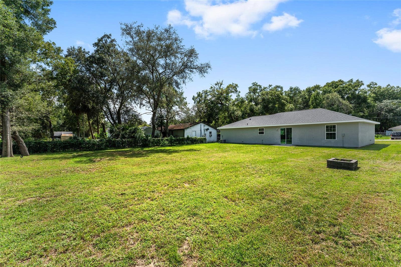 LAKE WEIR SHORES - Residential