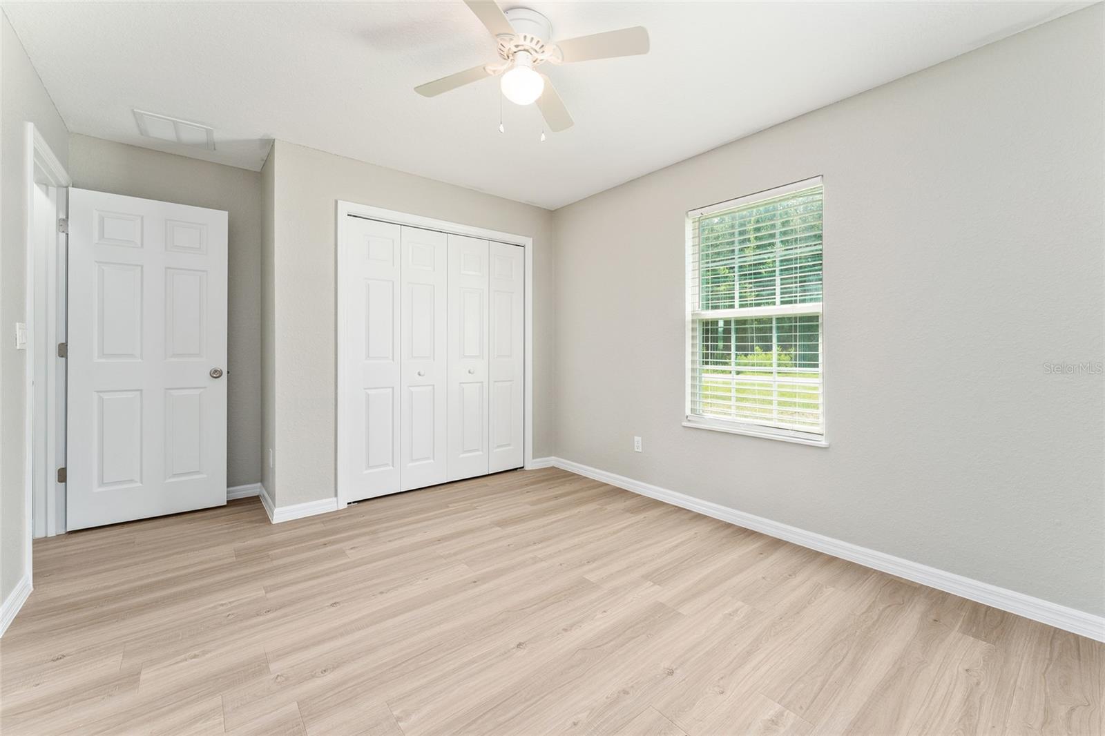 LAKE WEIR SHORES - Residential