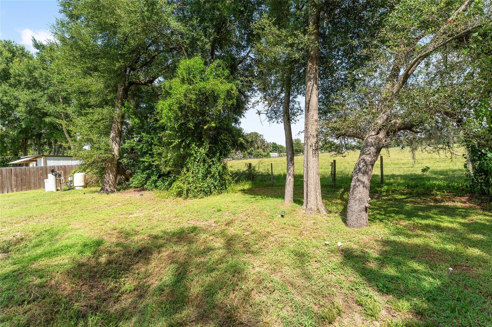 LAKE WEIR SHORES - Residential