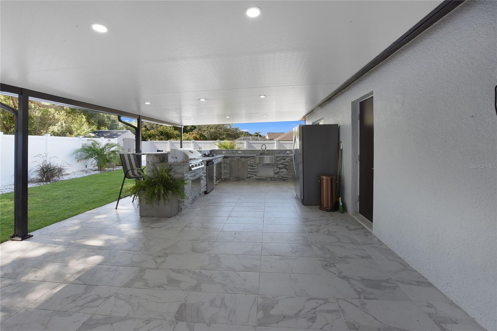 THOUSAND OAKS PH 02 03 04 05 - Residential