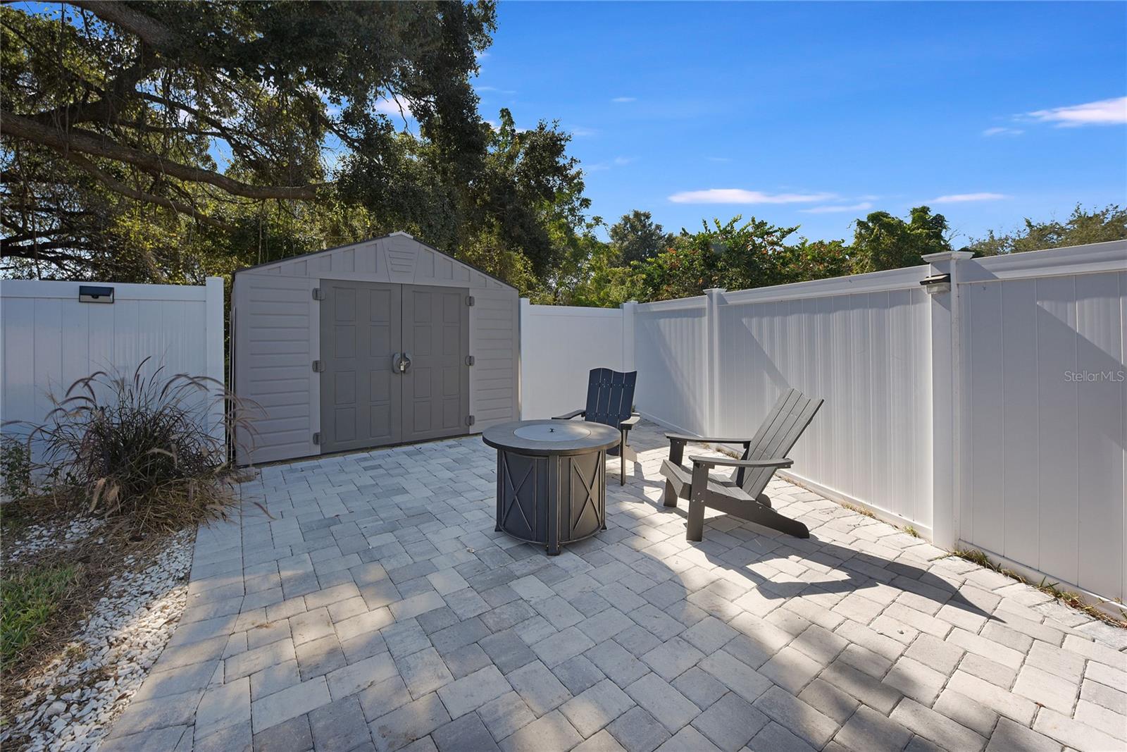 THOUSAND OAKS PH 02 03 04 05 - Residential