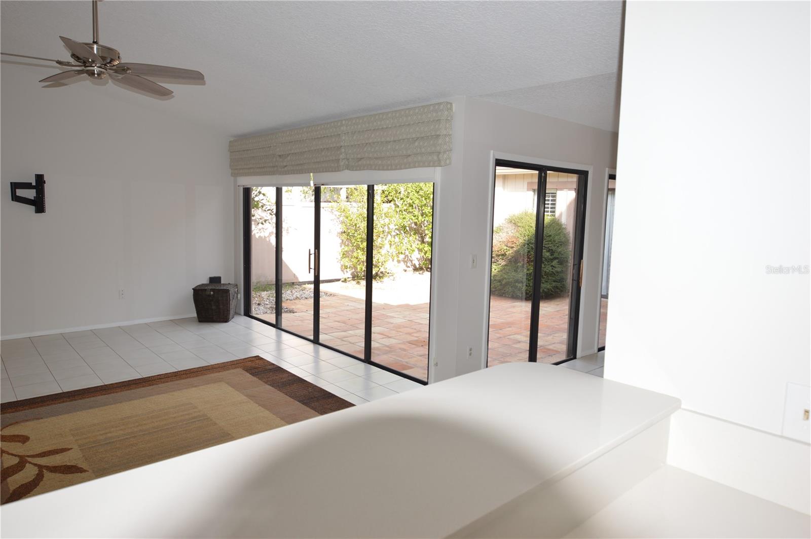 SHADOWBAY UNIT 2 PH 2 - Residential