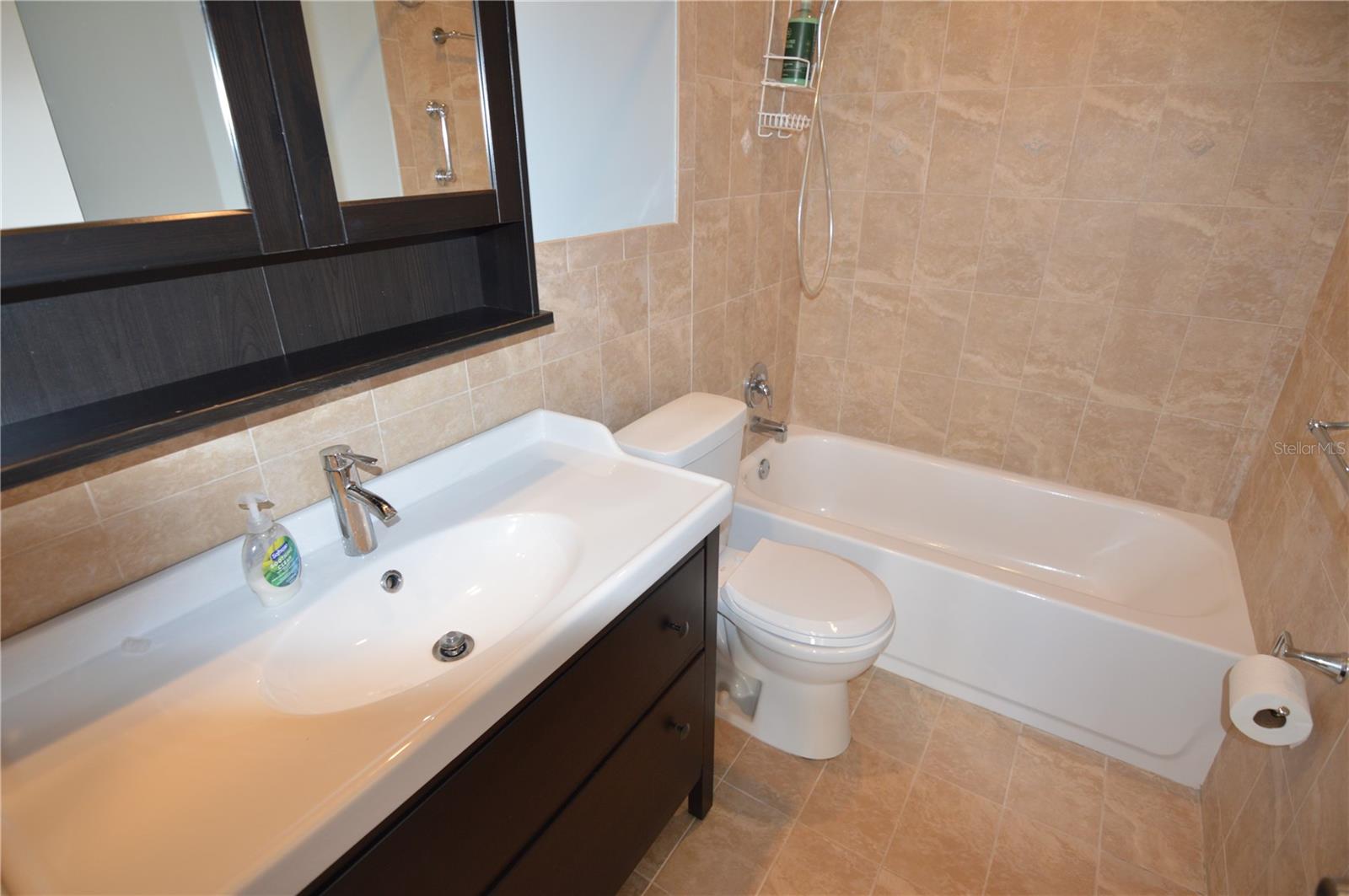 SHADOWBAY UNIT 2 PH 2 - Residential