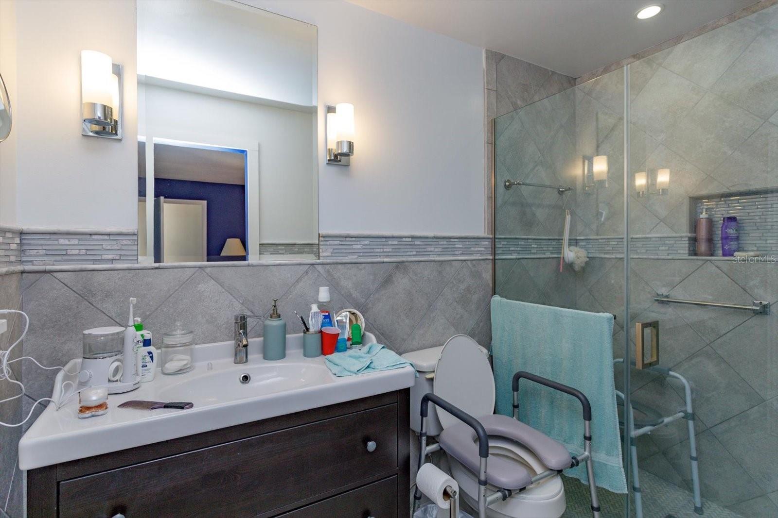 SHADOWBAY UNIT 2 PH 2 - Residential