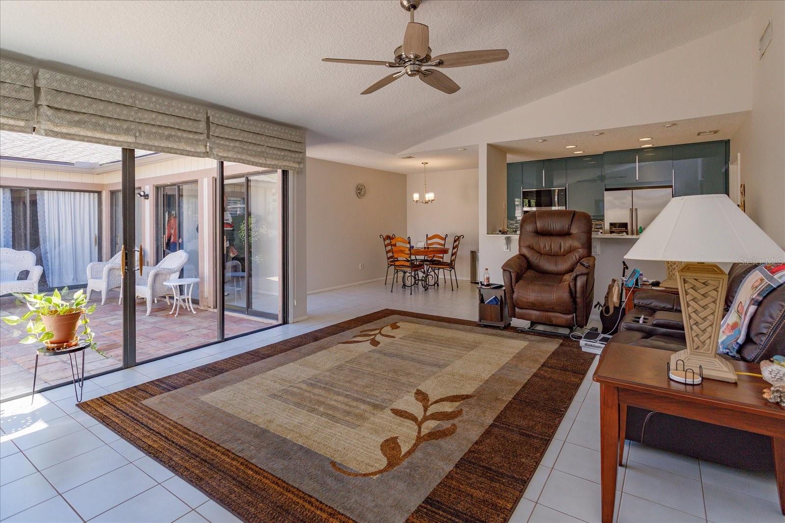 SHADOWBAY UNIT 2 PH 2 - Residential