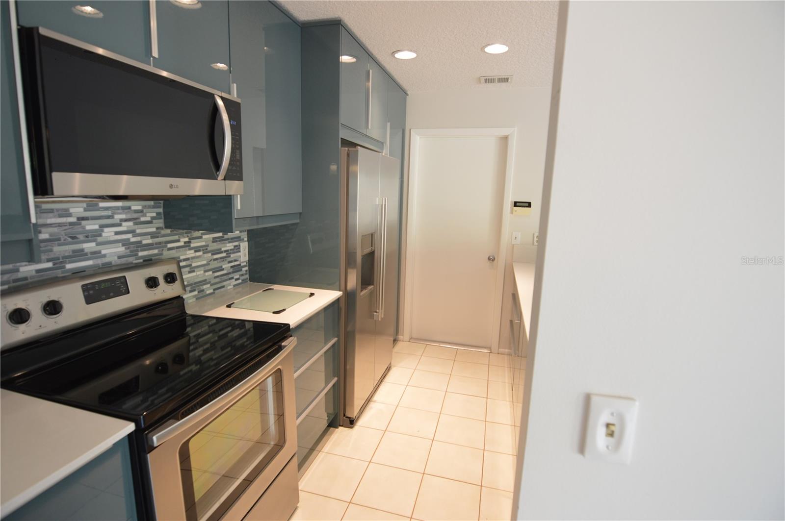 SHADOWBAY UNIT 2 PH 2 - Residential