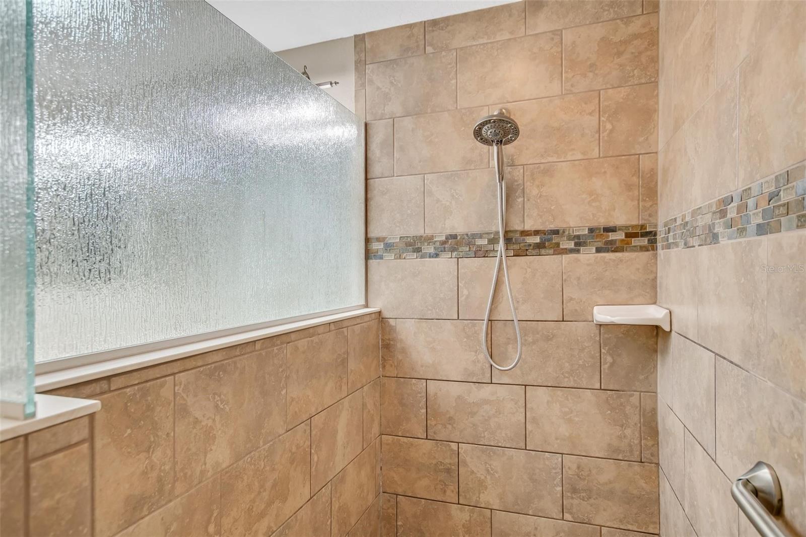 HIDDEN LAKES PH I SEC 2A - Residential Lease