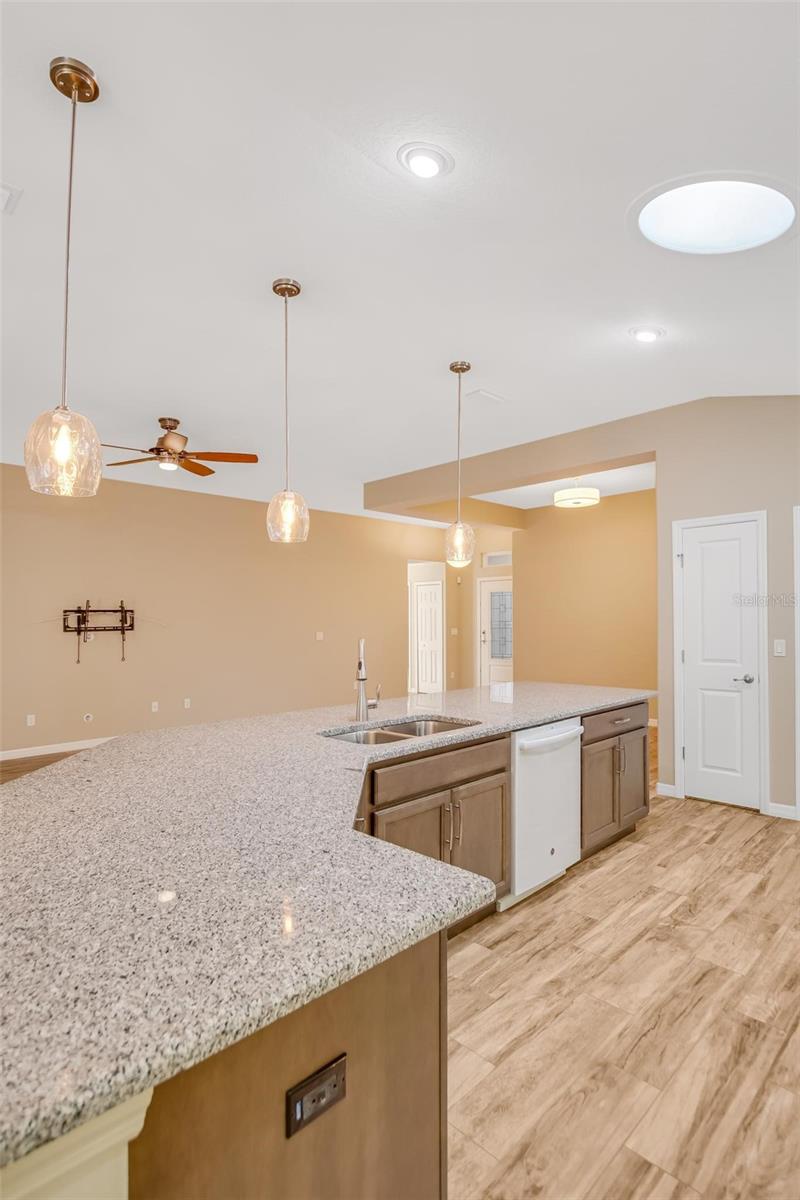 HIDDEN LAKES PH I SEC 2A - Residential Lease