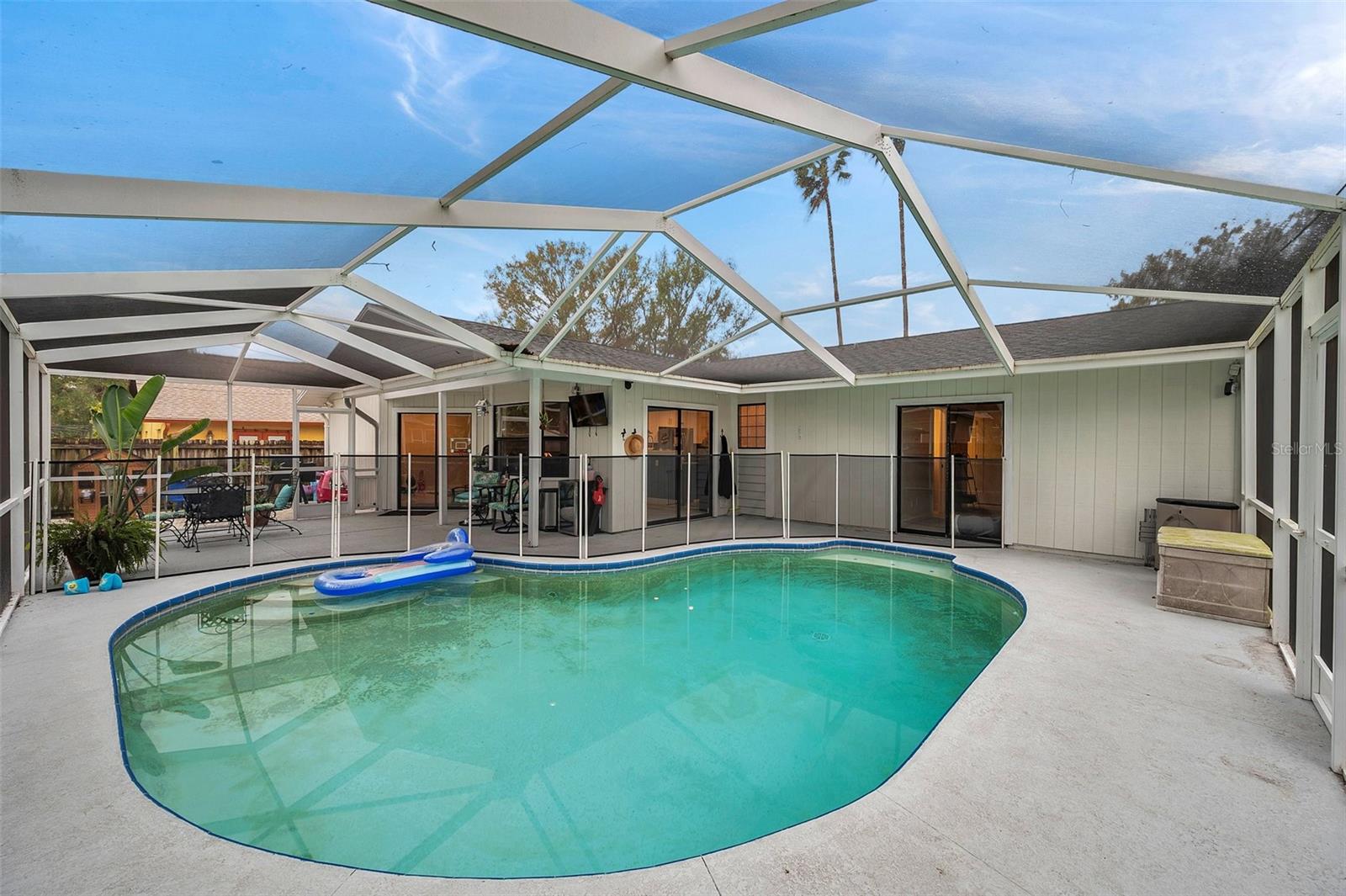 1753 LUCAS DRIVE