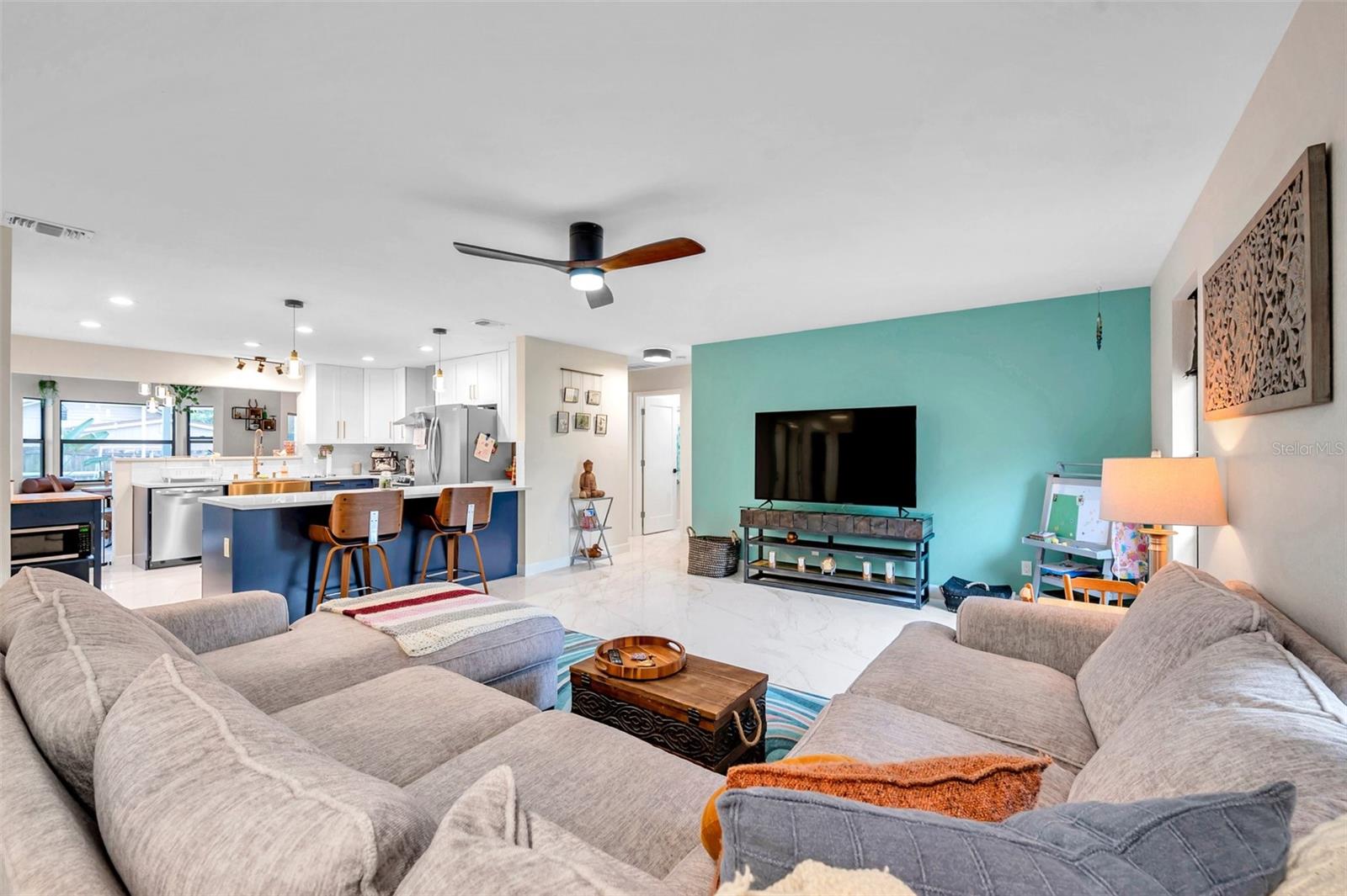 1753 LUCAS DRIVE