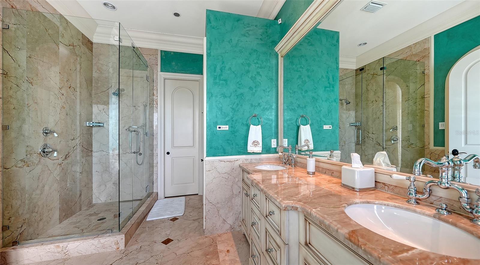 CASEY KEY - Residential