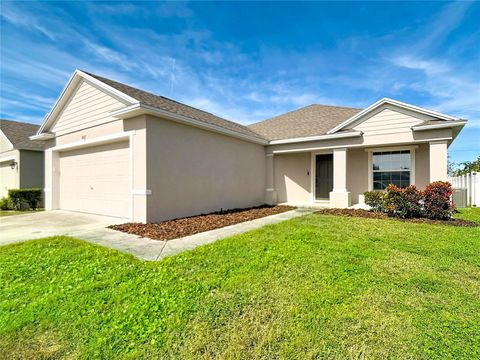 Photo of 8107 Campbell Crossing Circle, Lakeland, FL 33810 (MLS # L4957252)