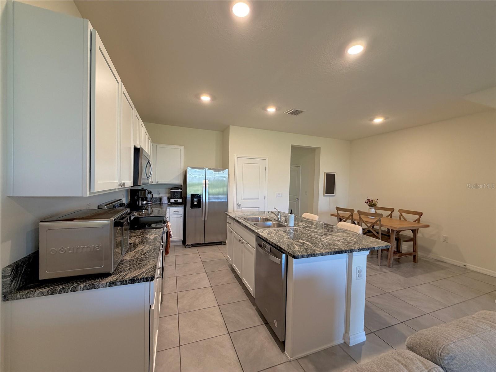 33075 FROSTED CLOVER WAY