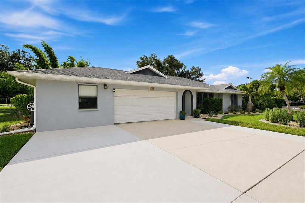 Photo of 508 Rio De Janeiro Avenue, Punta Gorda, FL 33983 (MLS # O6436463)