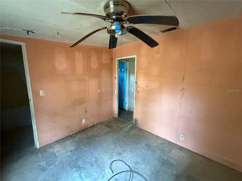 Tiny photo for 18710 SE 61st Street Road, Ocklawaha, FL 32179 (MLS # OM723784)
