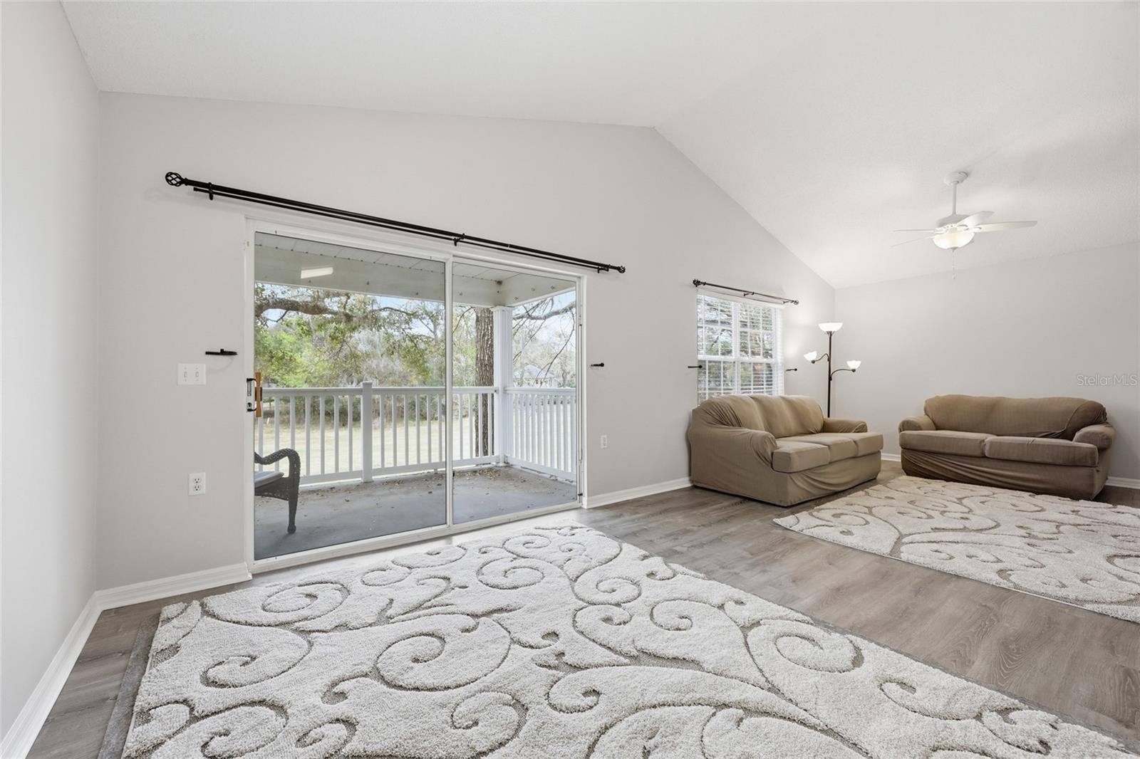 THE LINKS - Residential