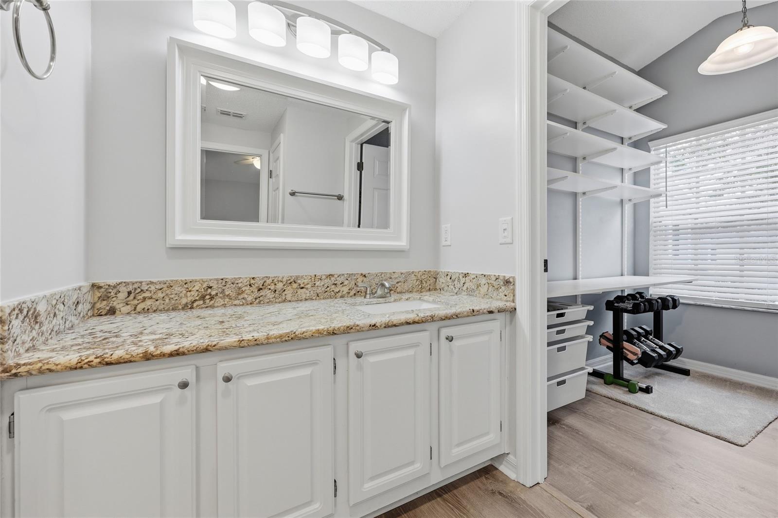 THE LINKS - Residential