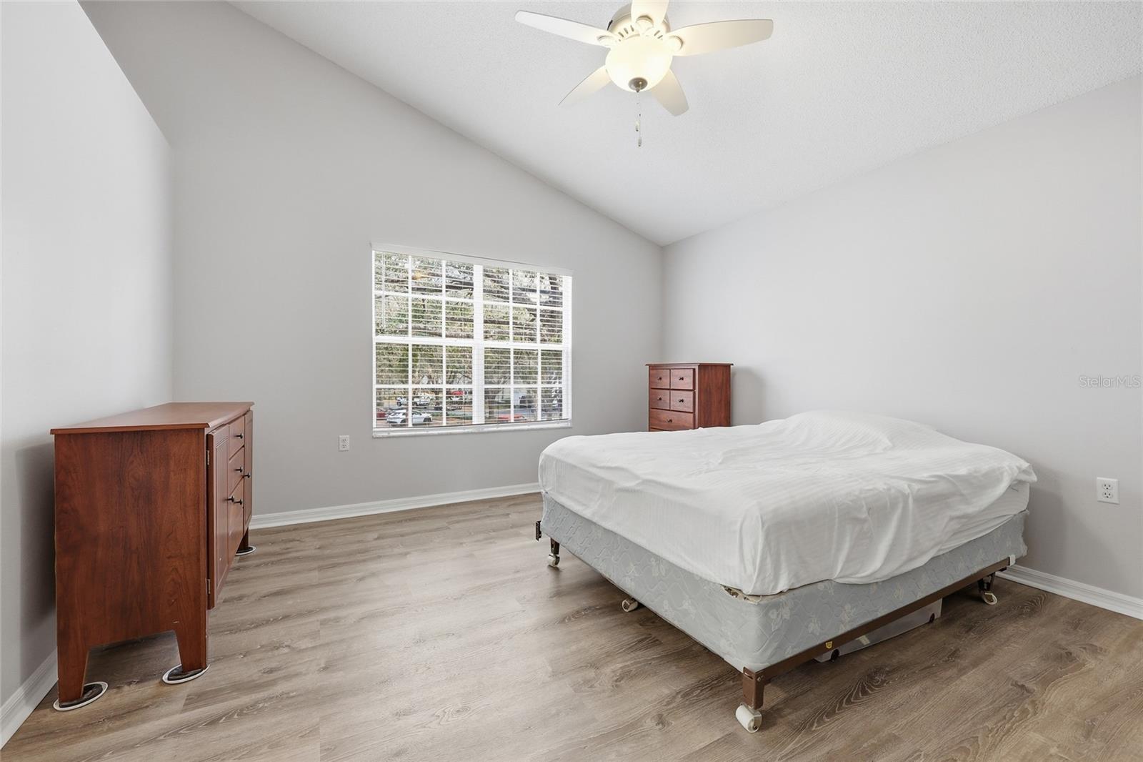 THE LINKS - Residential