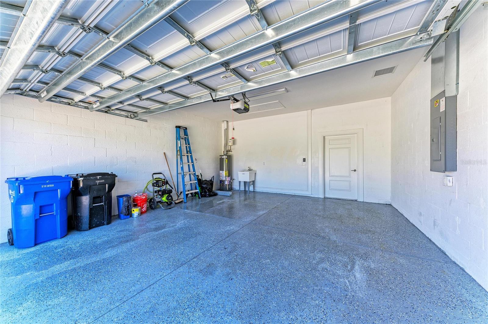 MILANO-PH 2-REPLAT - Residential