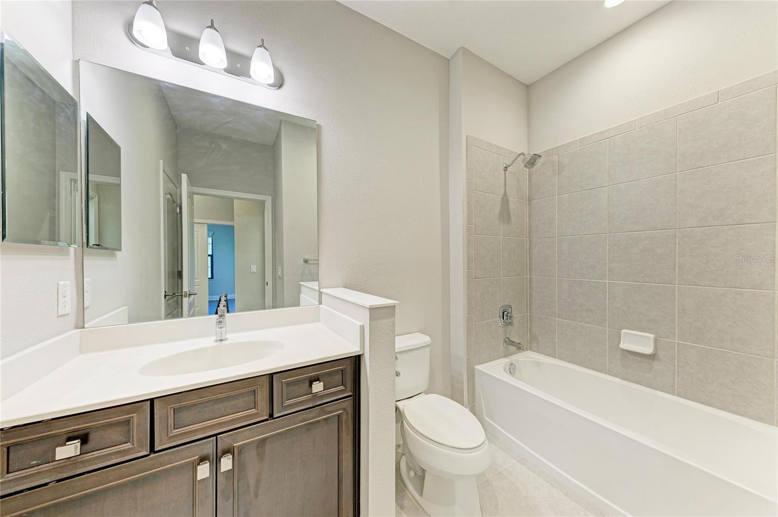 MILANO-PH 2-REPLAT - Residential