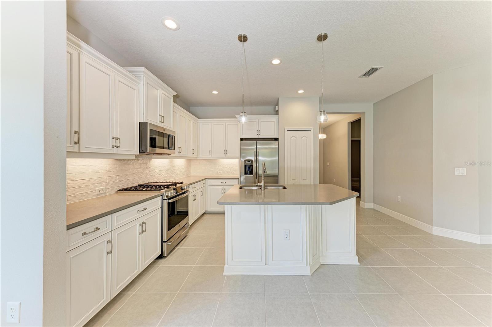 MILANO-PH 2-REPLAT - Residential