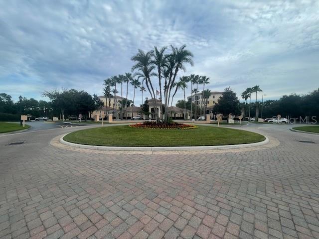 WORLDQUEST RESIDENCE - Residential