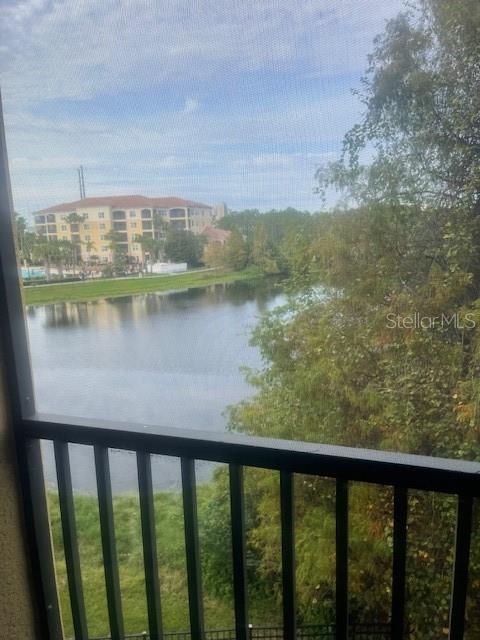 WORLDQUEST RESIDENCE - Residential