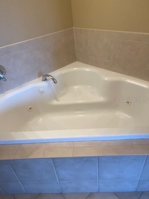 WORLDQUEST RESIDENCE - Residential