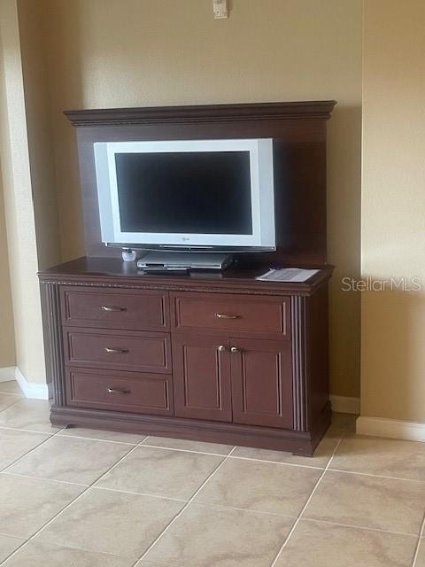 WORLDQUEST RESIDENCE - Residential