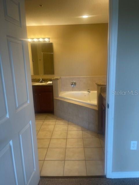 WORLDQUEST RESIDENCE - Residential