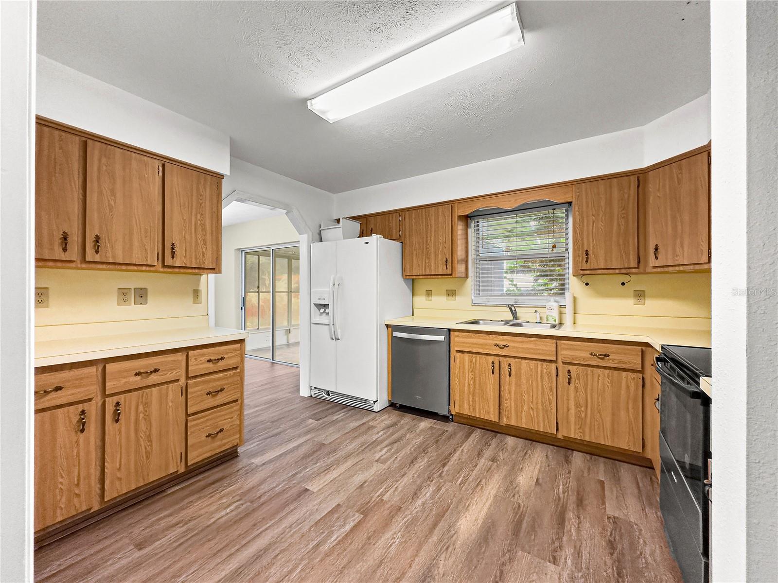 HAWKS POINT - Residential Lease