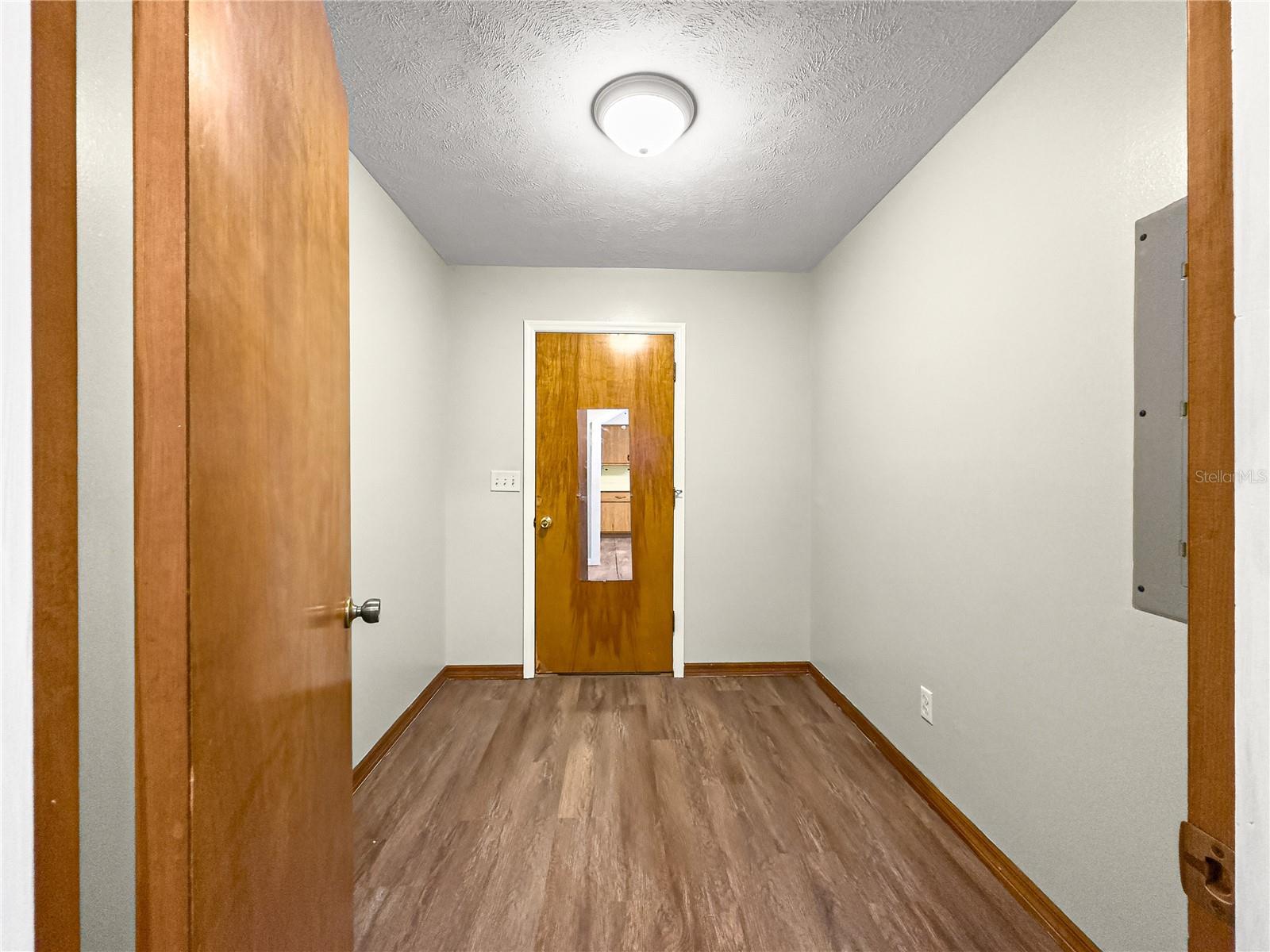 HAWKS POINT - Residential Lease