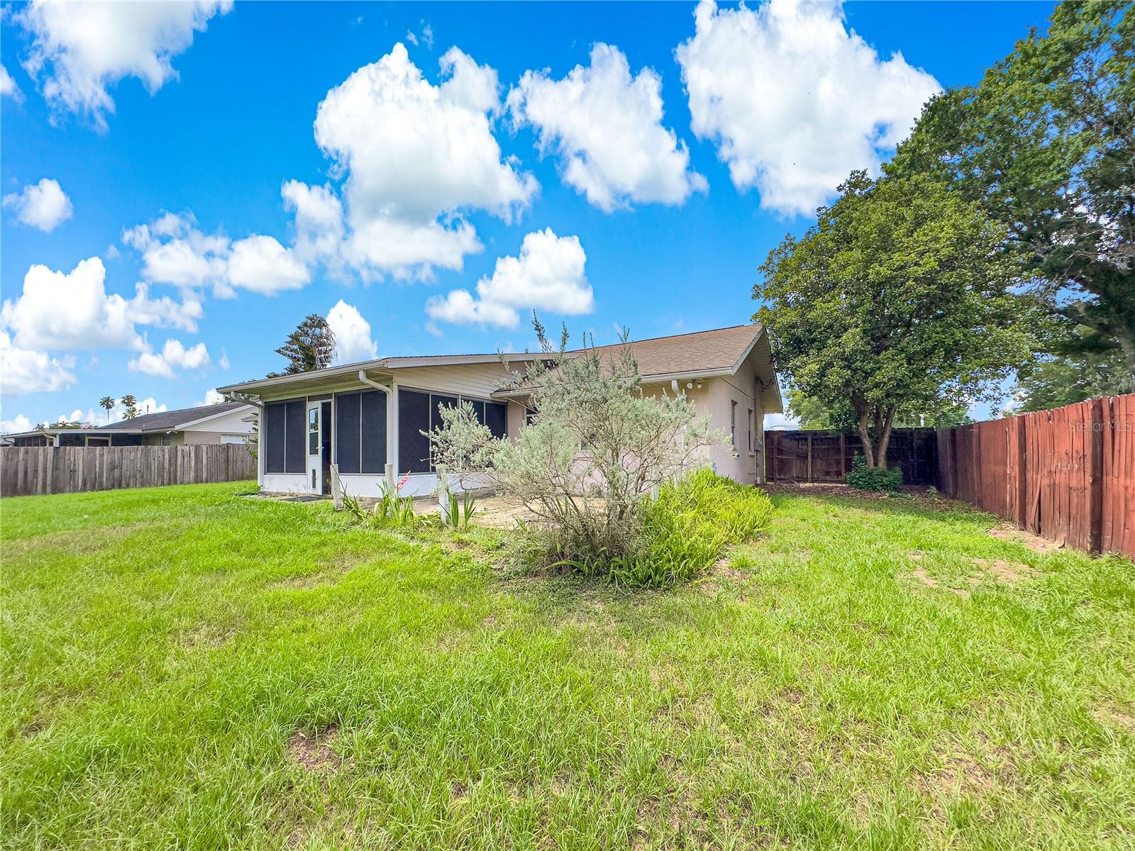 HAWKS POINT - Residential Lease