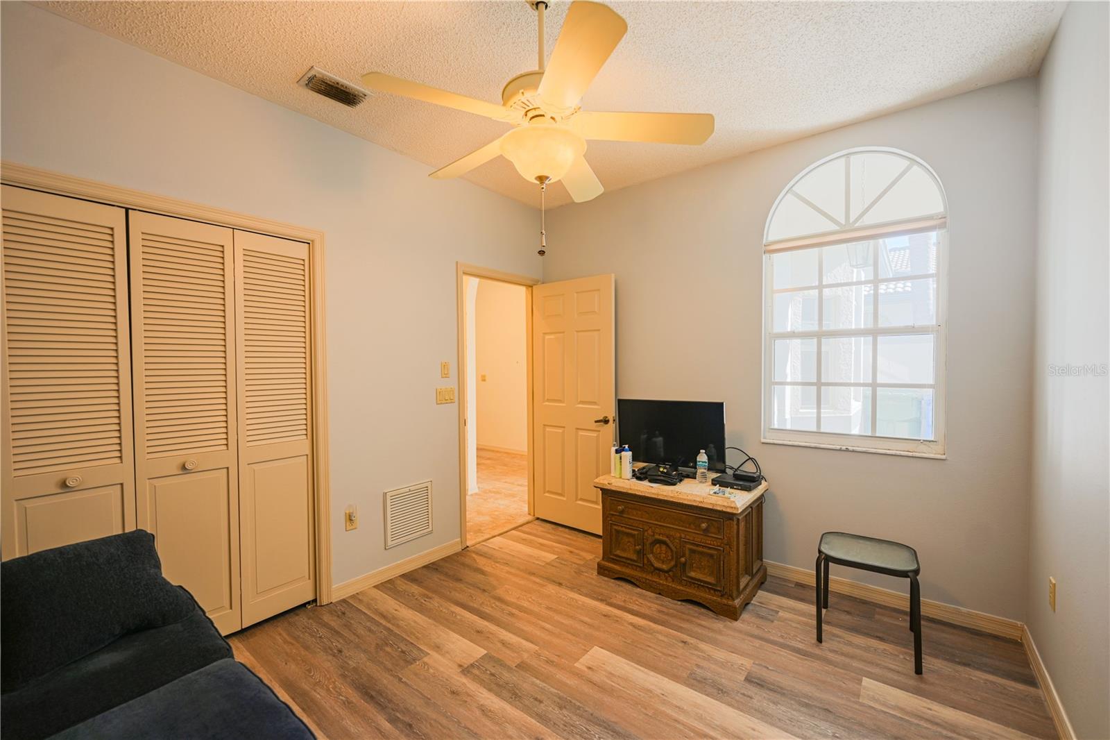 LONG COMMON - Residential