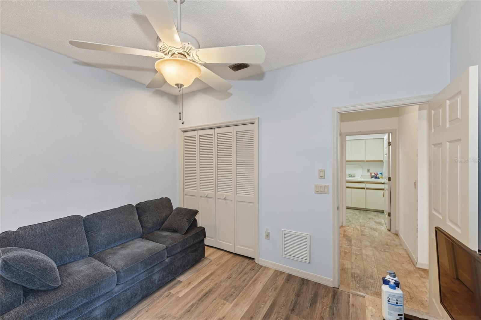 LONG COMMON - Residential