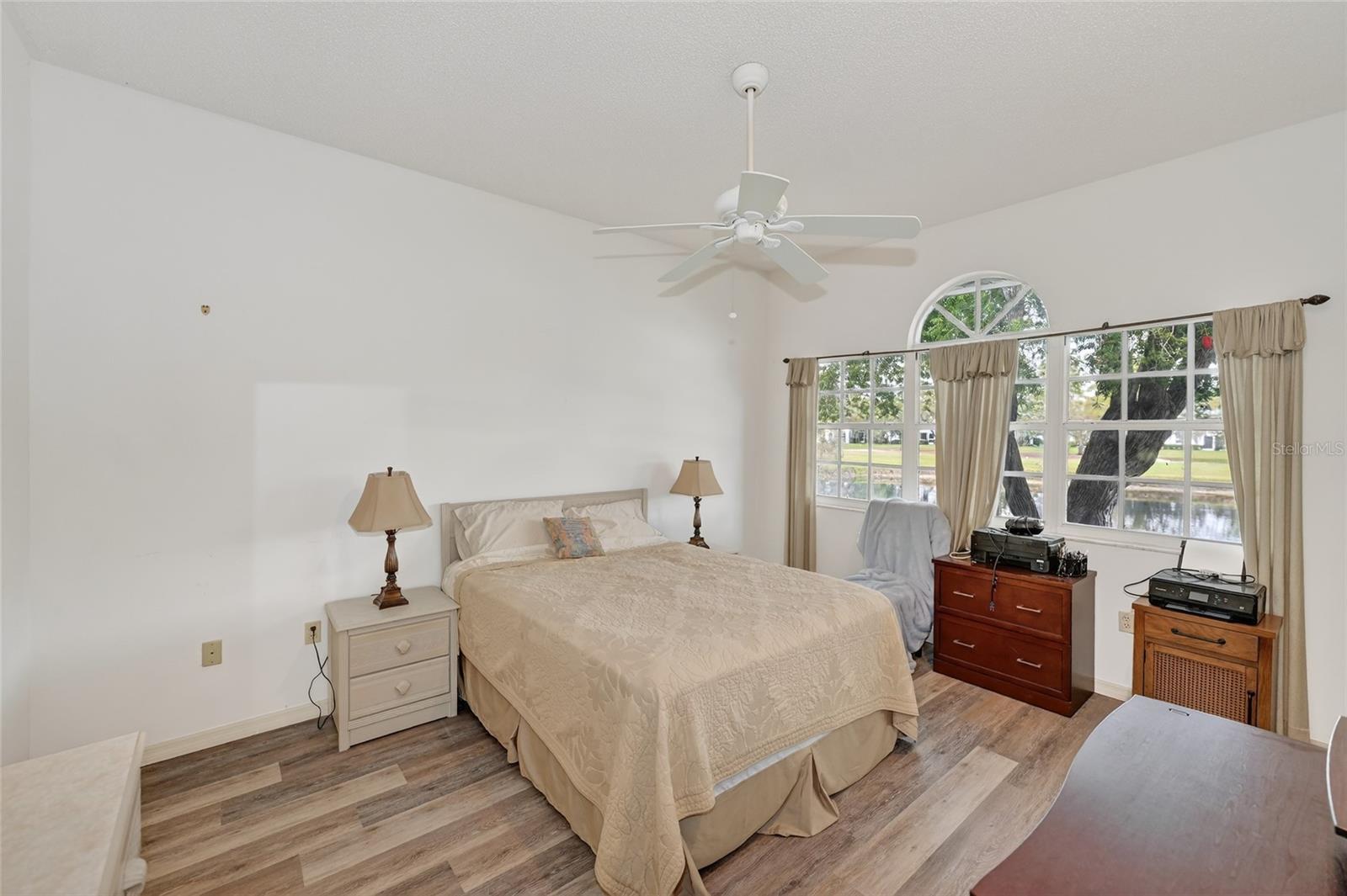 LONG COMMON - Residential