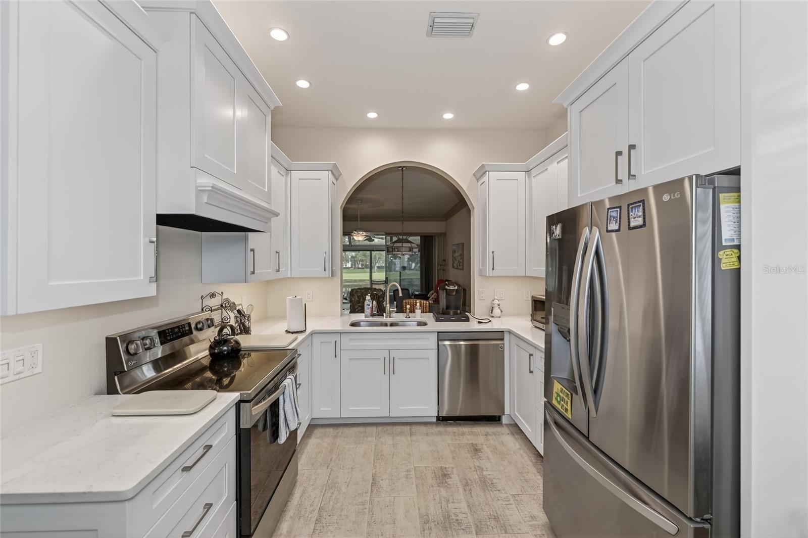 LONG COMMON - Residential