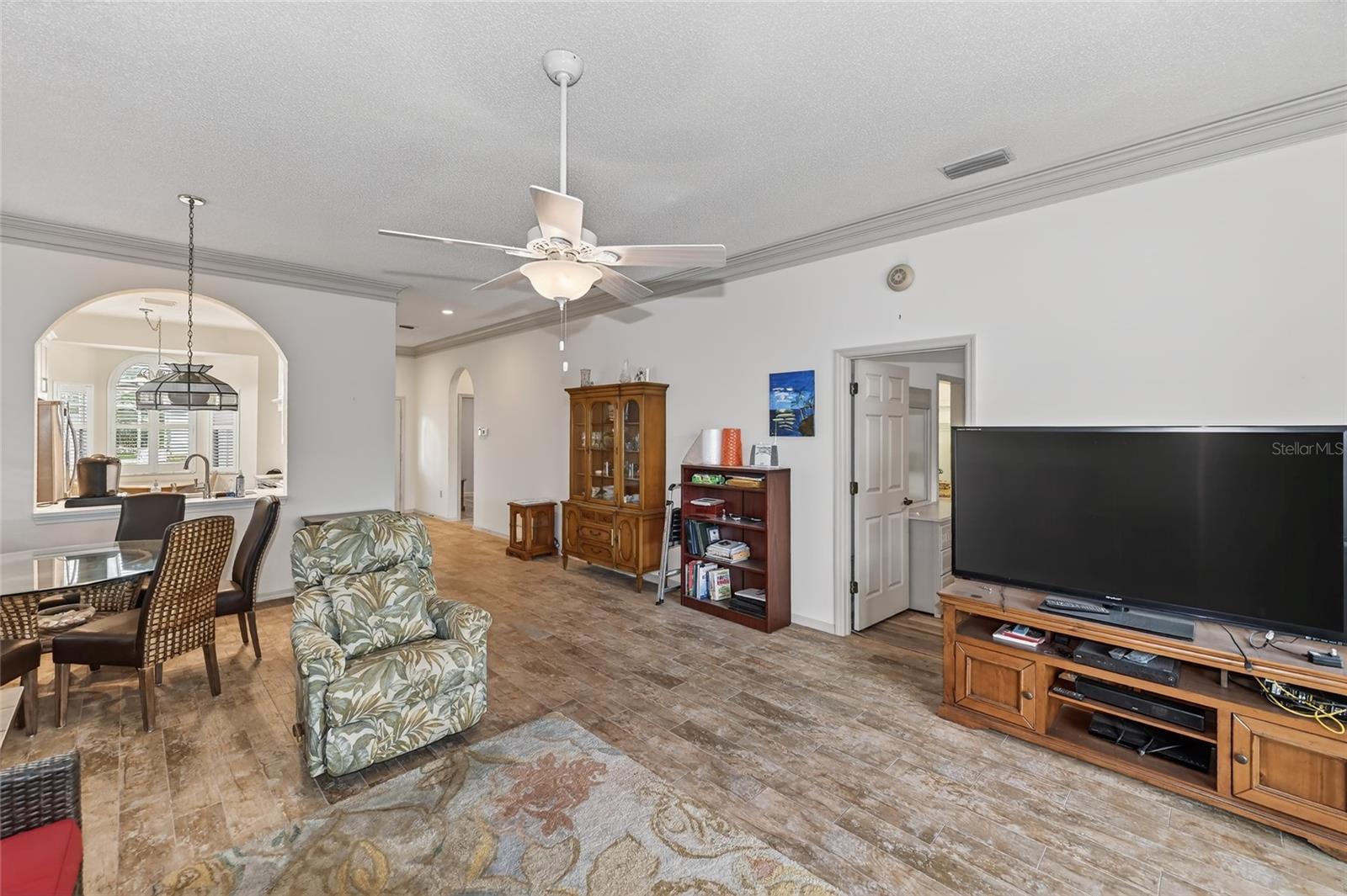 LONG COMMON - Residential