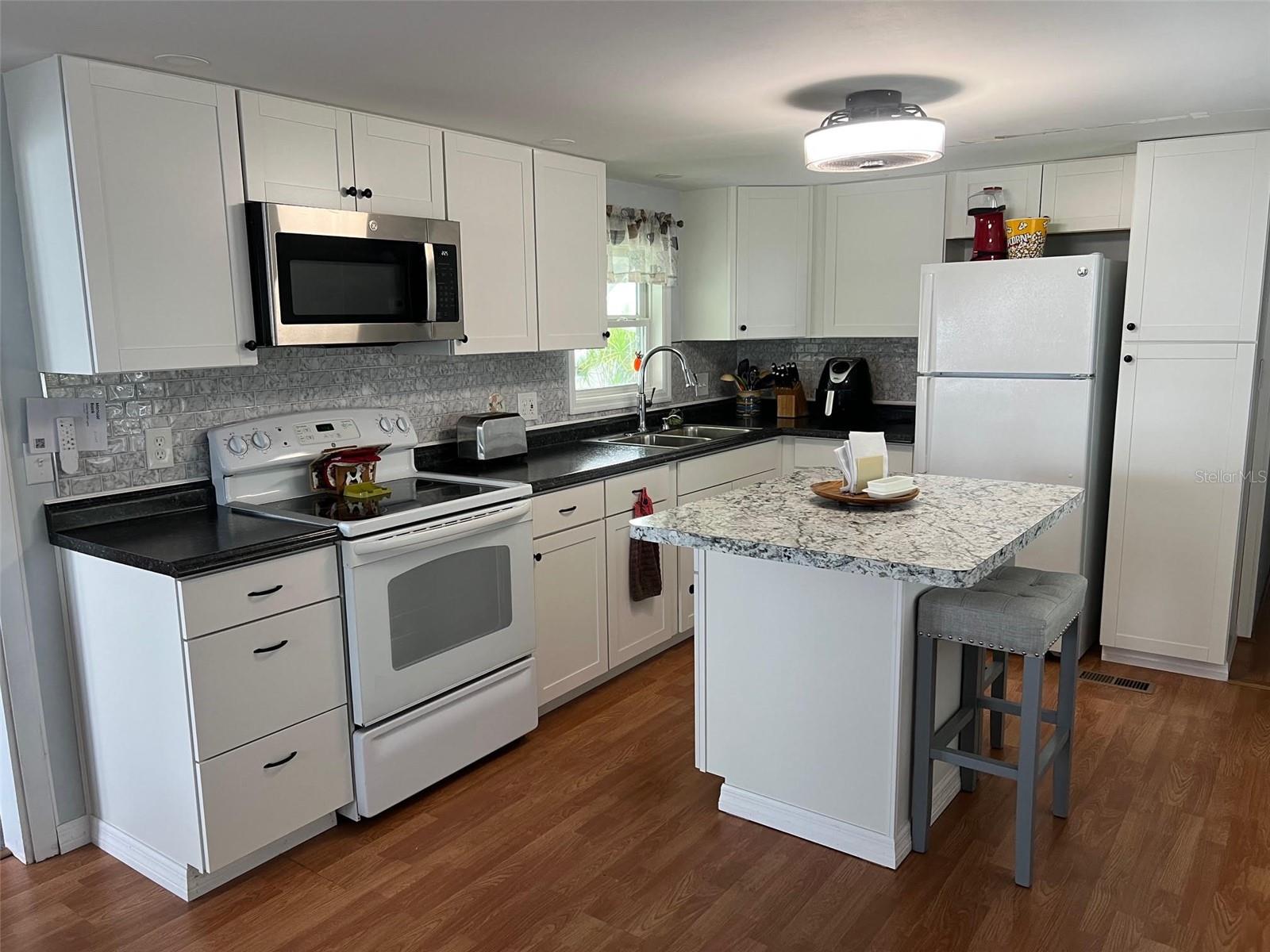 11300 124TH AVENUE 122