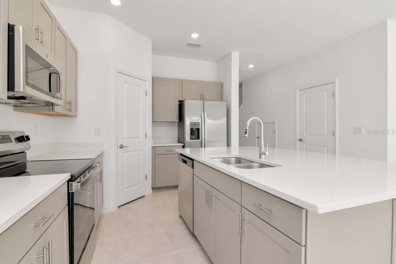 RIVER LNDG PH 2E-2F-3E - Residential