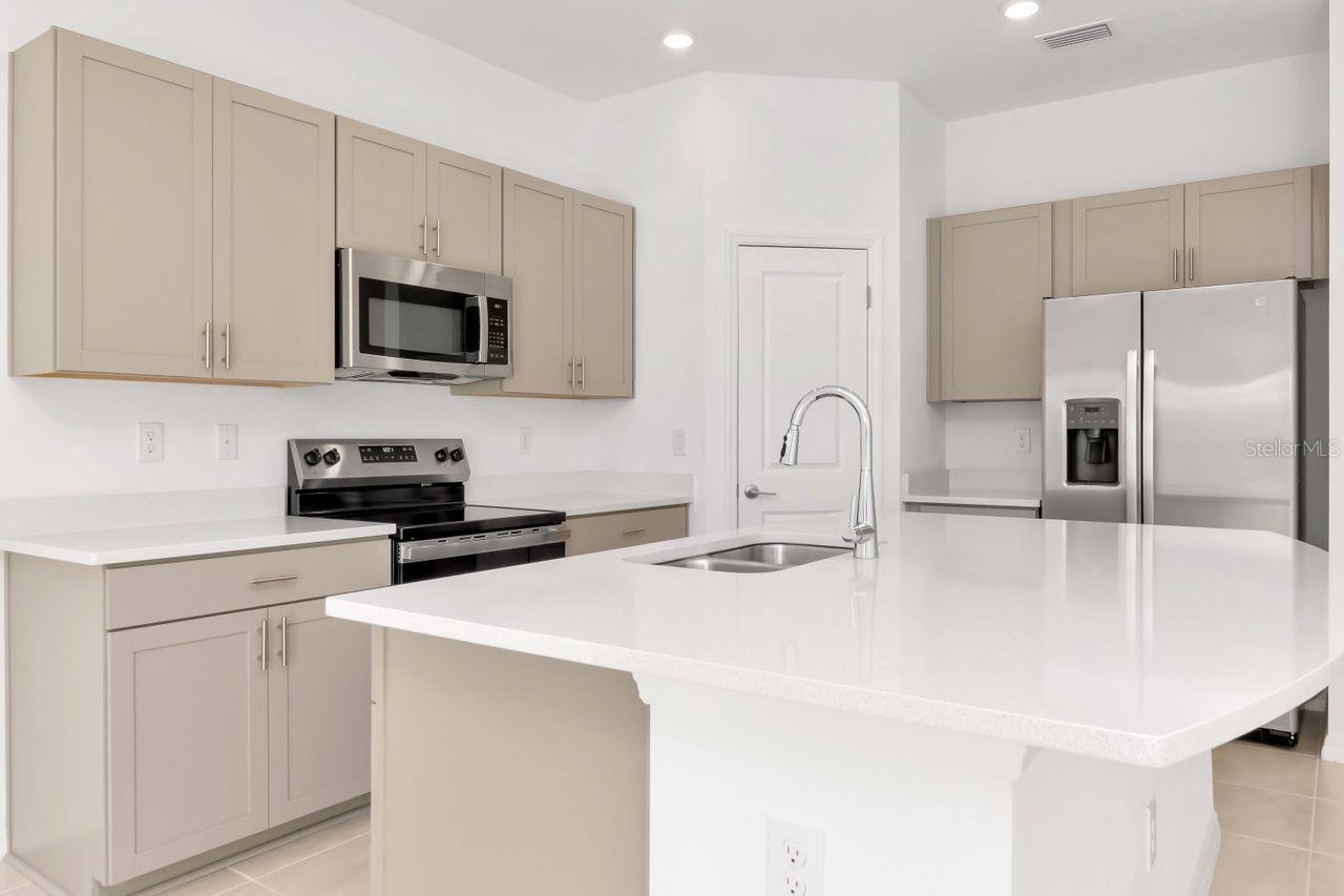 RIVER LNDG PH 2E-2F-3E - Residential