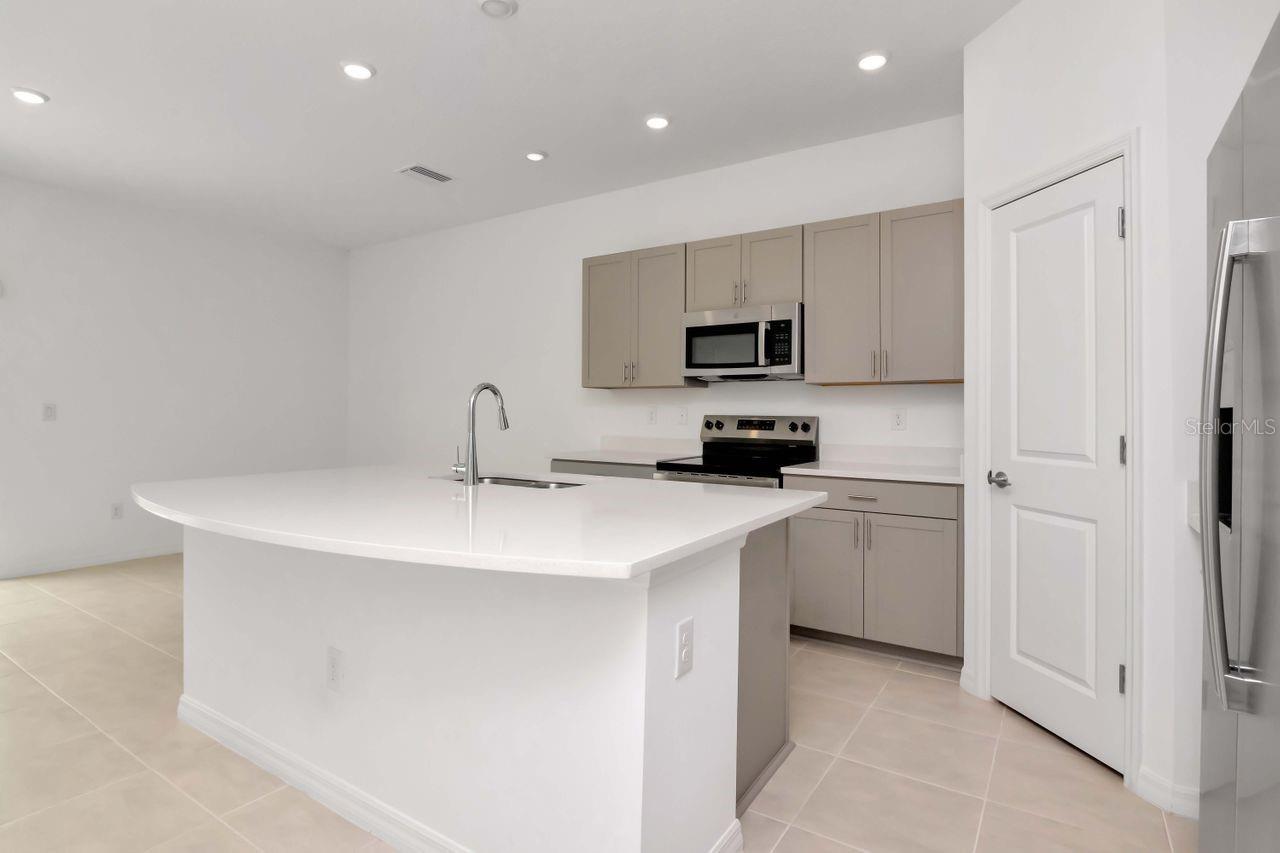 RIVER LNDG PH 2E-2F-3E - Residential