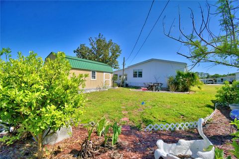 A home in LAKELAND