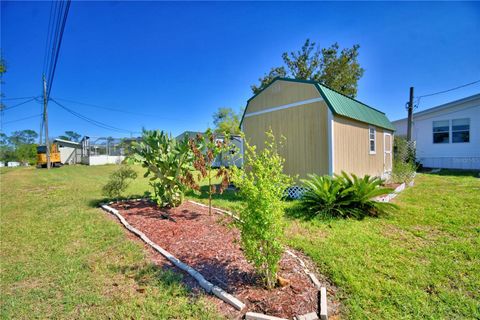 A home in LAKELAND