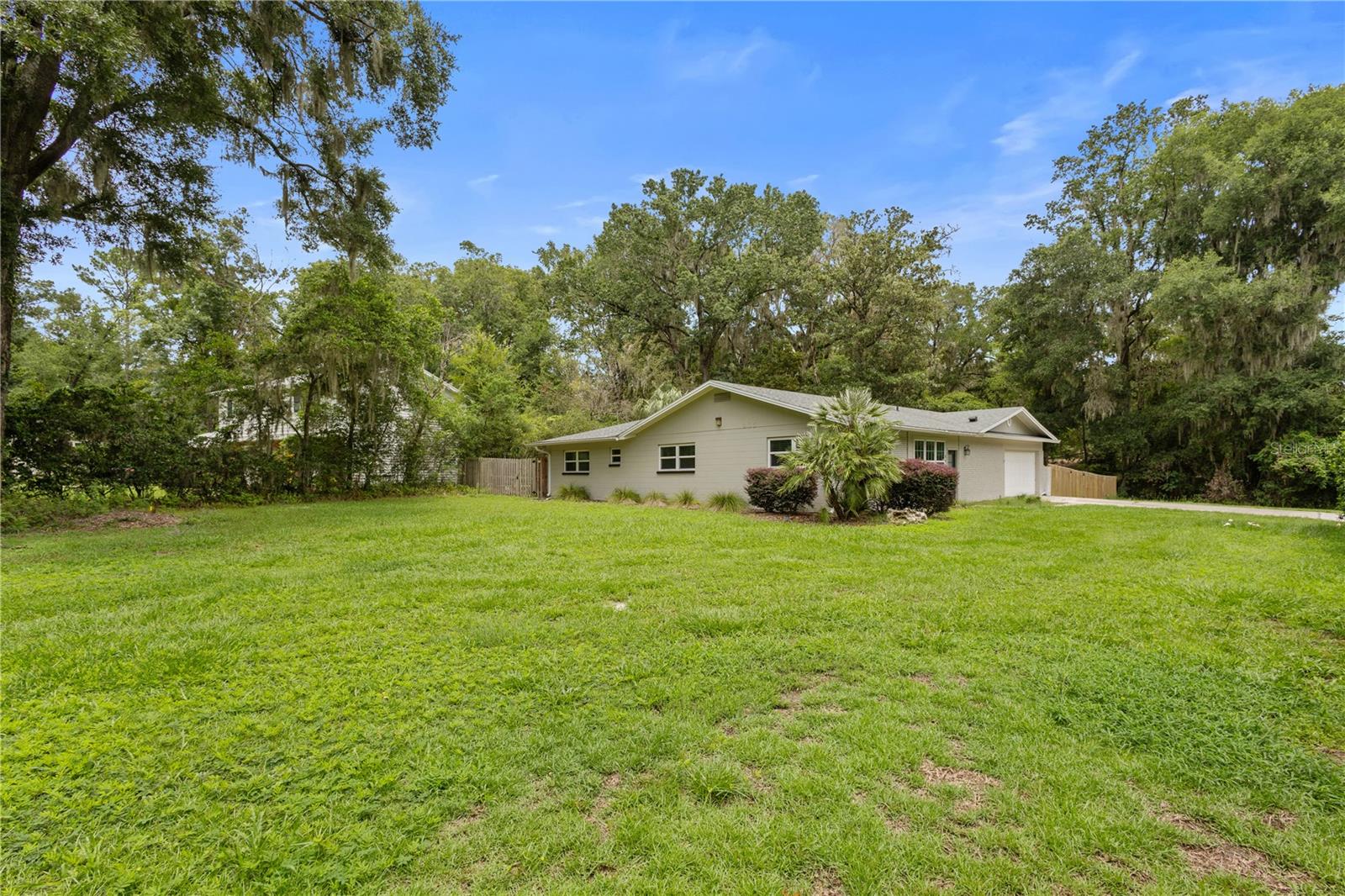 805 NW 40TH TERRACE