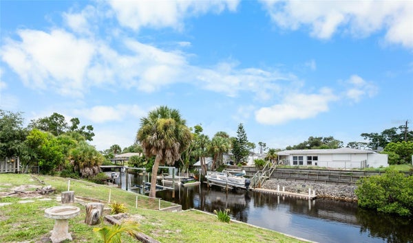 2113 GEORGIA AVE, ENGLEWOOD, FL 34224 - Image 8b8518e6d960dafbe3e5449596d3cef2/2427116048