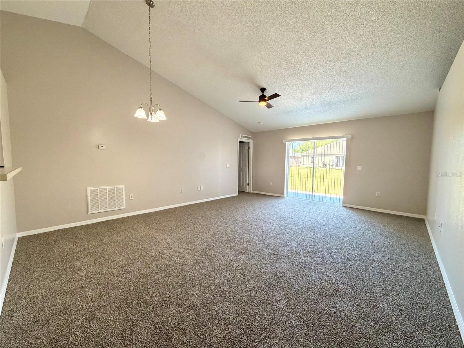 QUEENS COVE PH 04 - Residential
