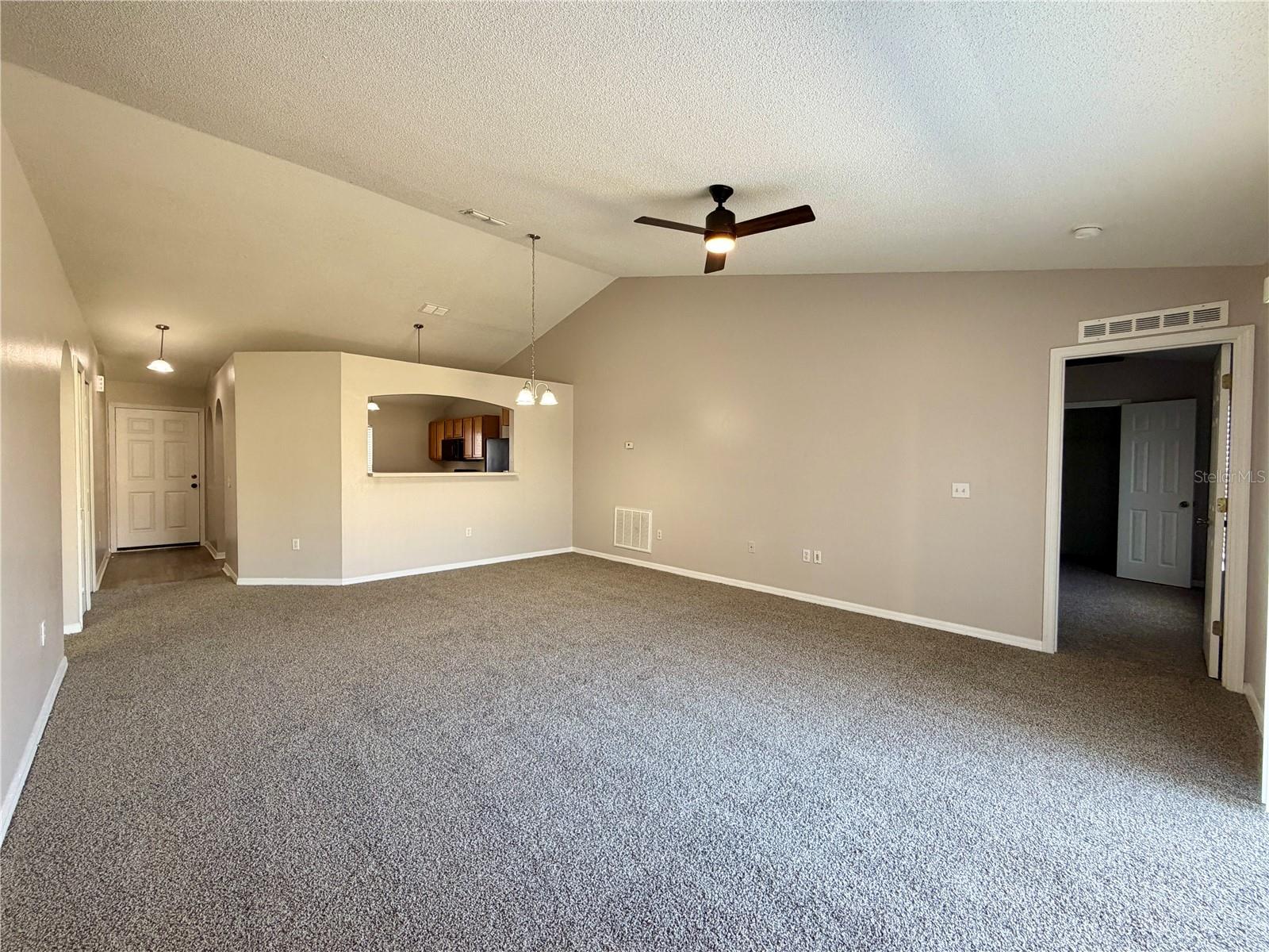 QUEENS COVE PH 04 - Residential