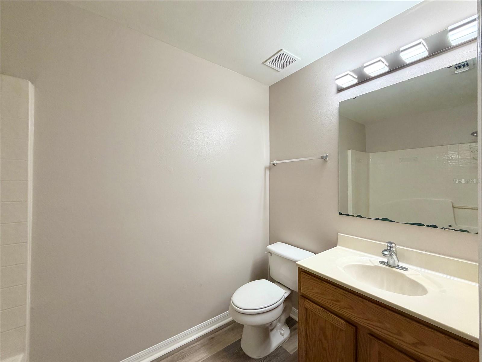 QUEENS COVE PH 04 - Residential