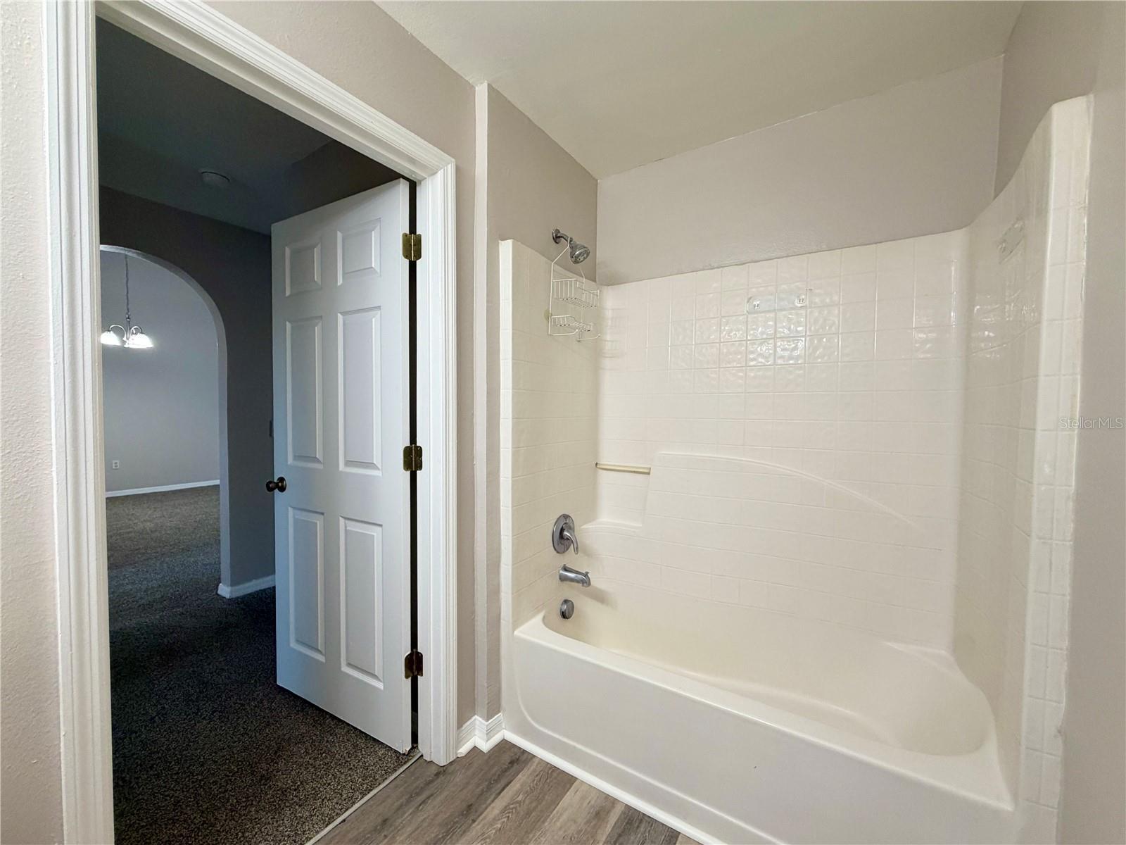 QUEENS COVE PH 04 - Residential